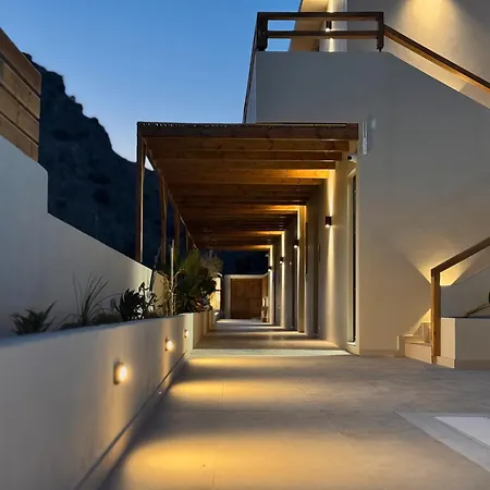 게스트하우스 Yucca Calma 4*