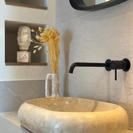 게스트하우스 Yucca Calma 4*