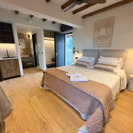 Yucca Calma Pefki (Rhodes)