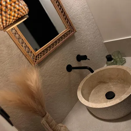 Гостьовий будинок Yucca Calma Pefki (Rhodes)