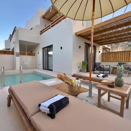 게스트하우스 Yucca Calma 4*